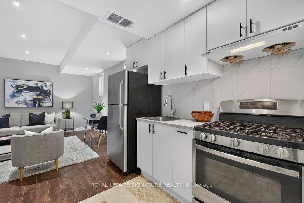 Lower-61B Bexhill Avenue, Toronto, ON, M1L 3B7 - 10