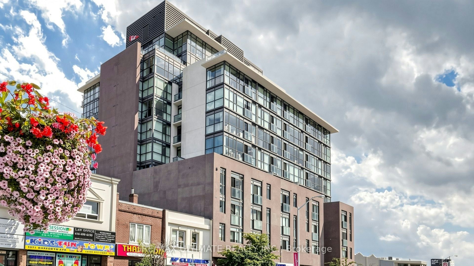 404-2055 Danforth Avenue, Toronto, ON, M4C 1J8