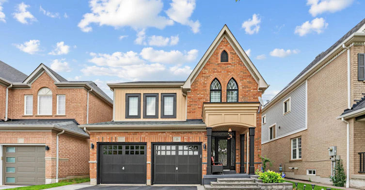15 Middlecote Drive, Ajax, ON, L1T 0A4