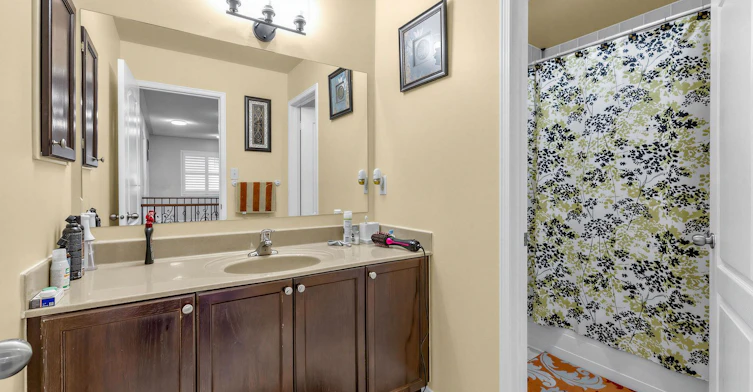 15 Middlecote Drive, Ajax, ON, L1T 0A4 - 17