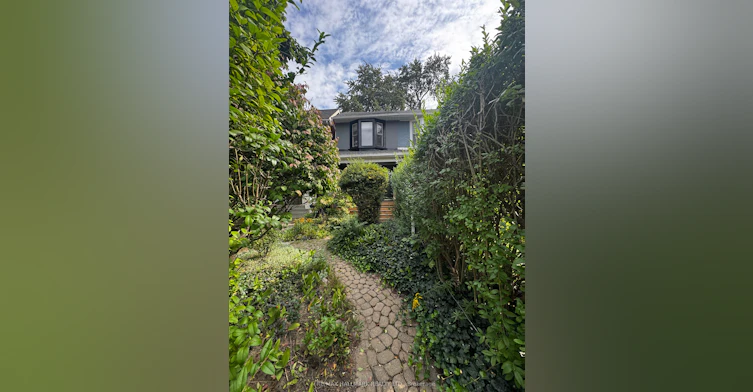 145 Eaton Avenue, Toronto, ON, M4J 2Z9