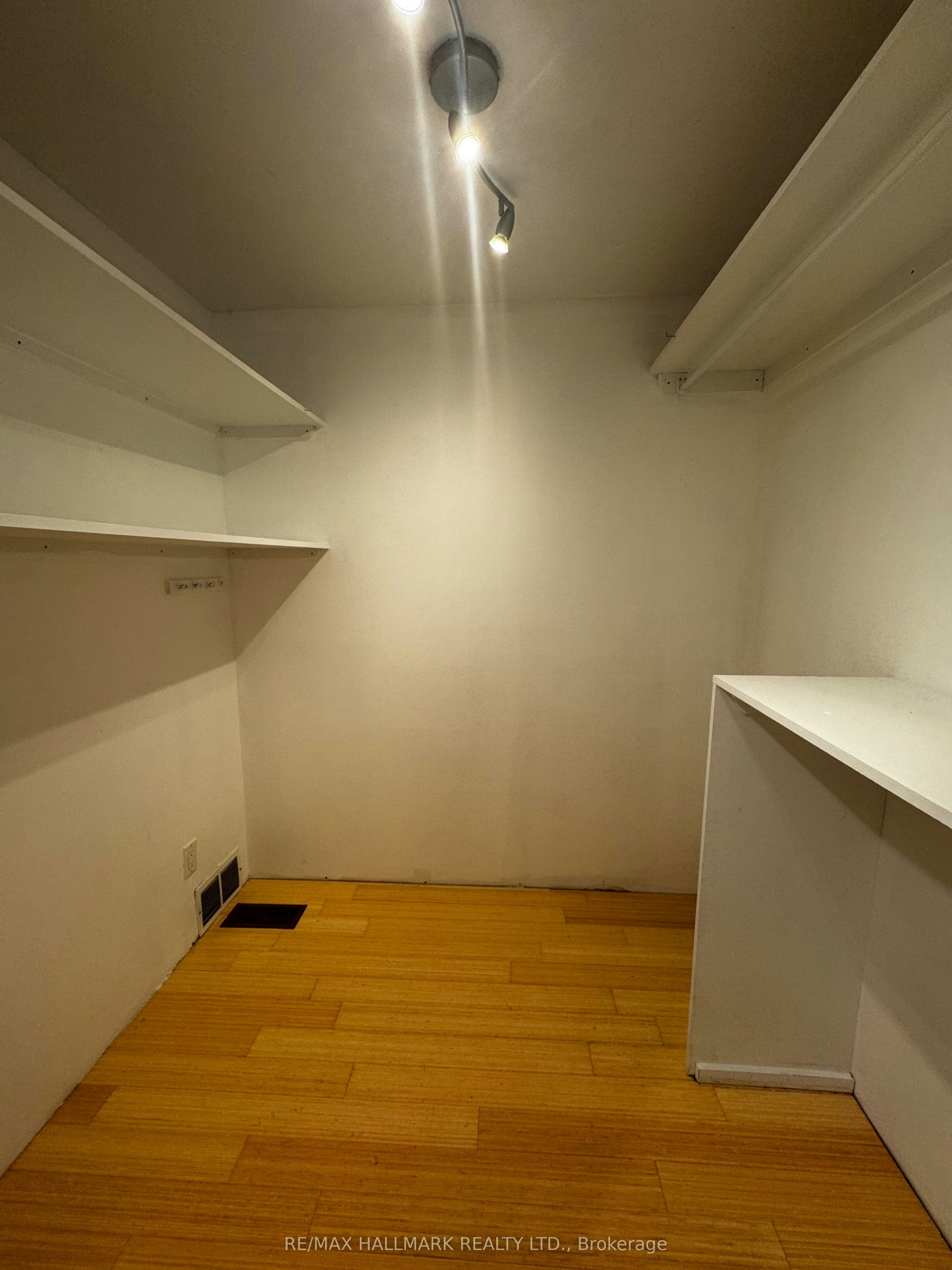 145 Eaton Avenue, Toronto, ON, M4J 2Z9 - 12