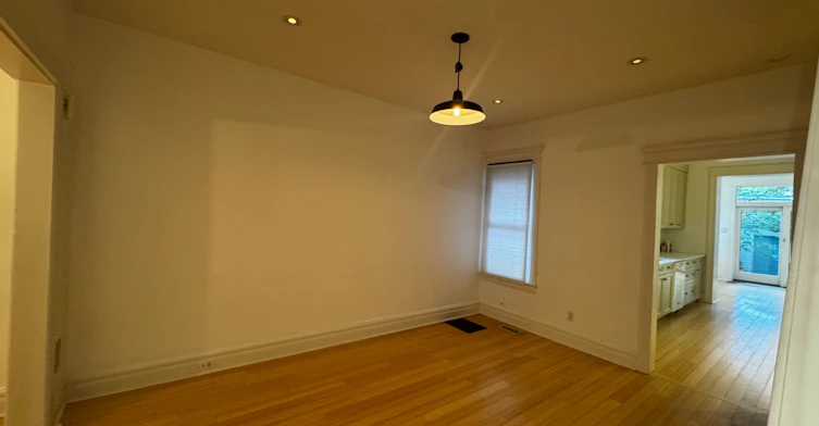 145 Eaton Avenue, Toronto, ON, M4J 2Z9 - 5