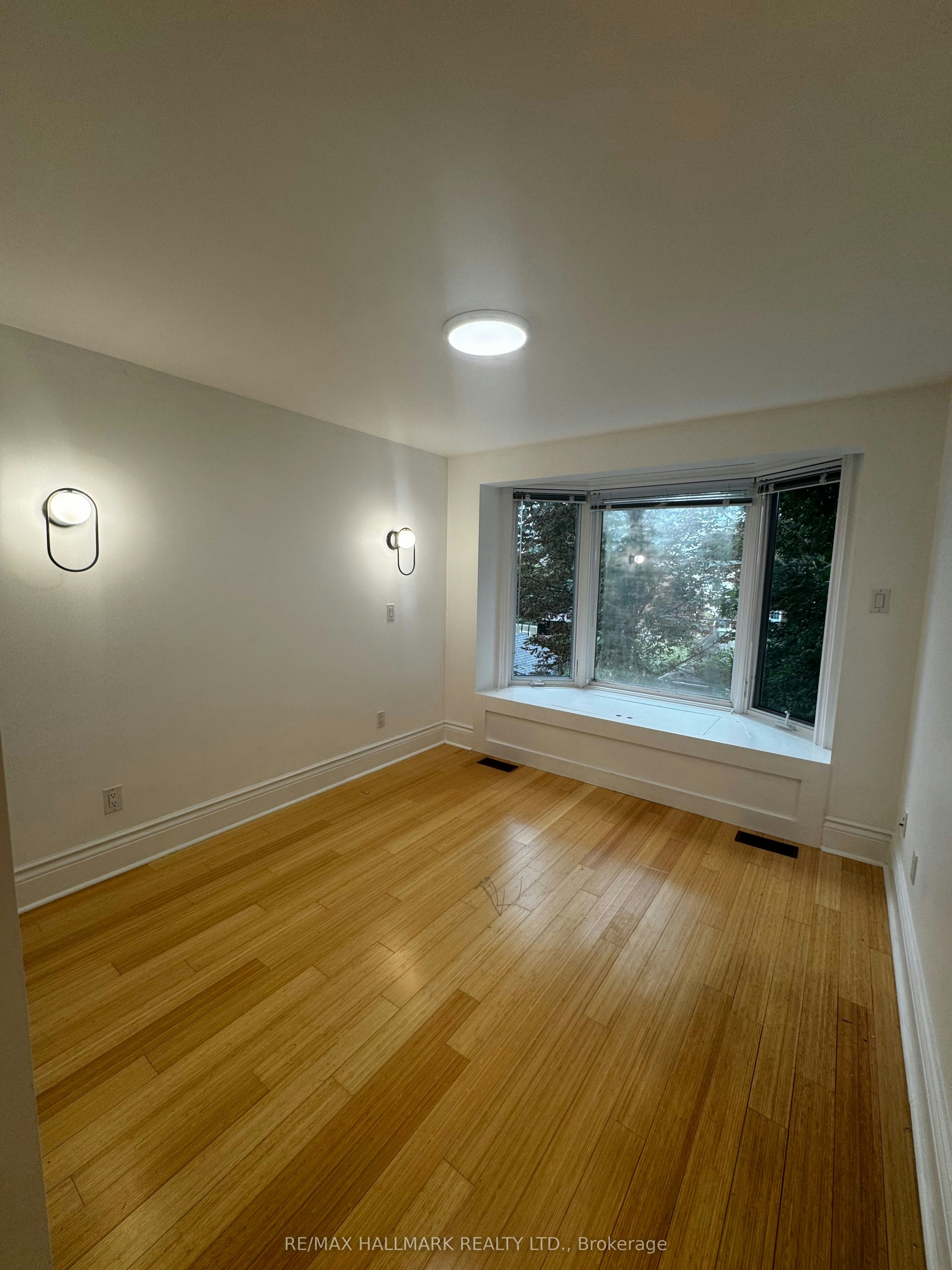 145 Eaton Avenue, Toronto, ON, M4J 2Z9 - 11