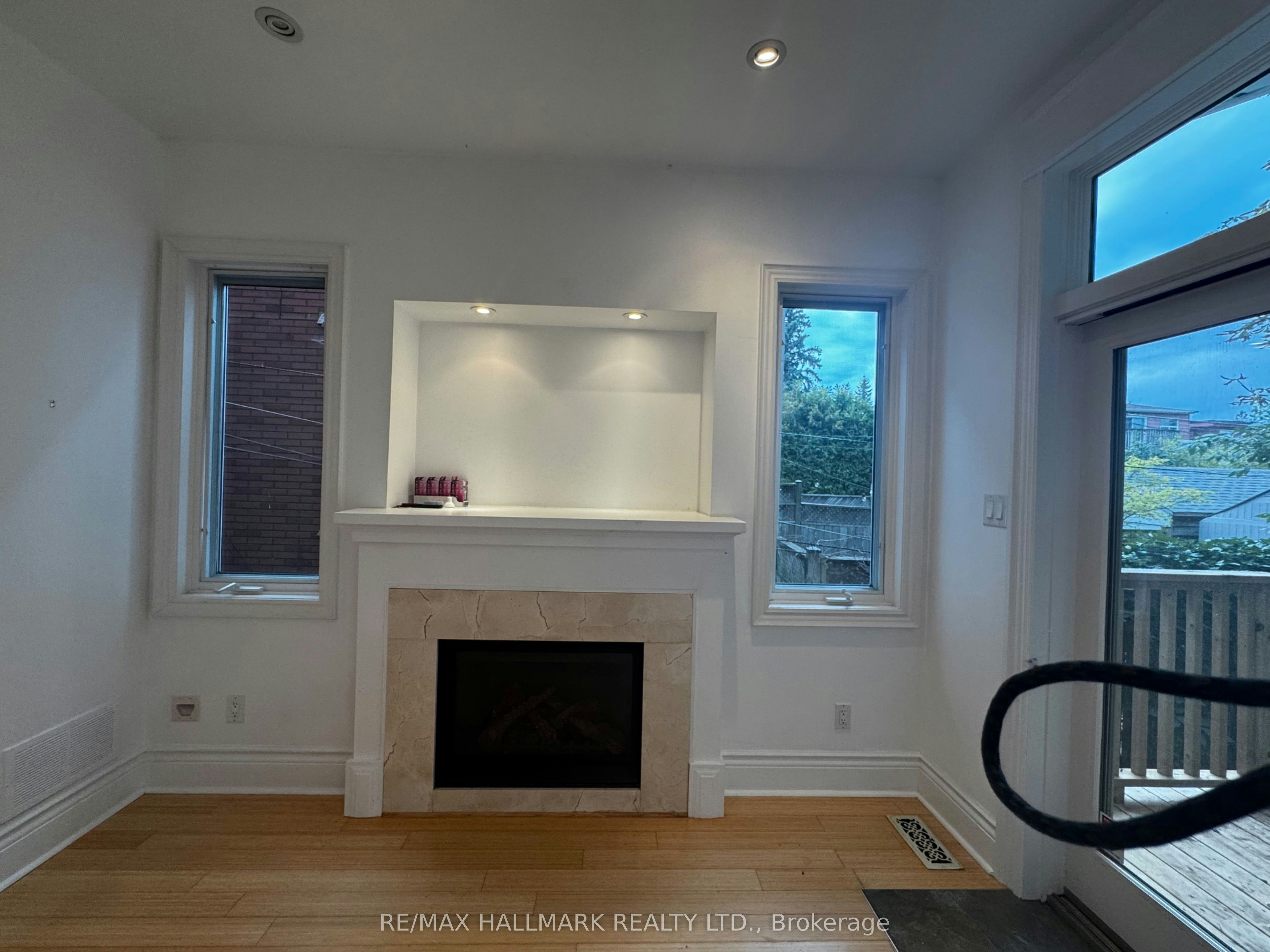 145 Eaton Avenue, Toronto, ON, M4J 2Z9 - 10
