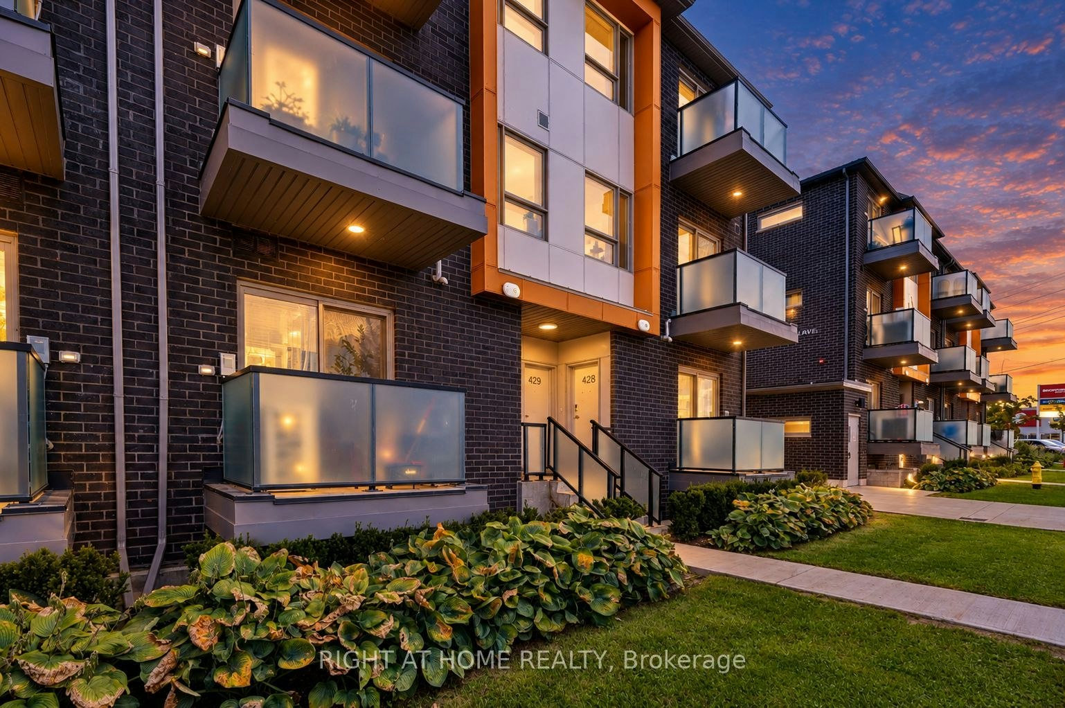 429-2789 Eglinton Avenue E, Toronto, ON, M1J 0B2