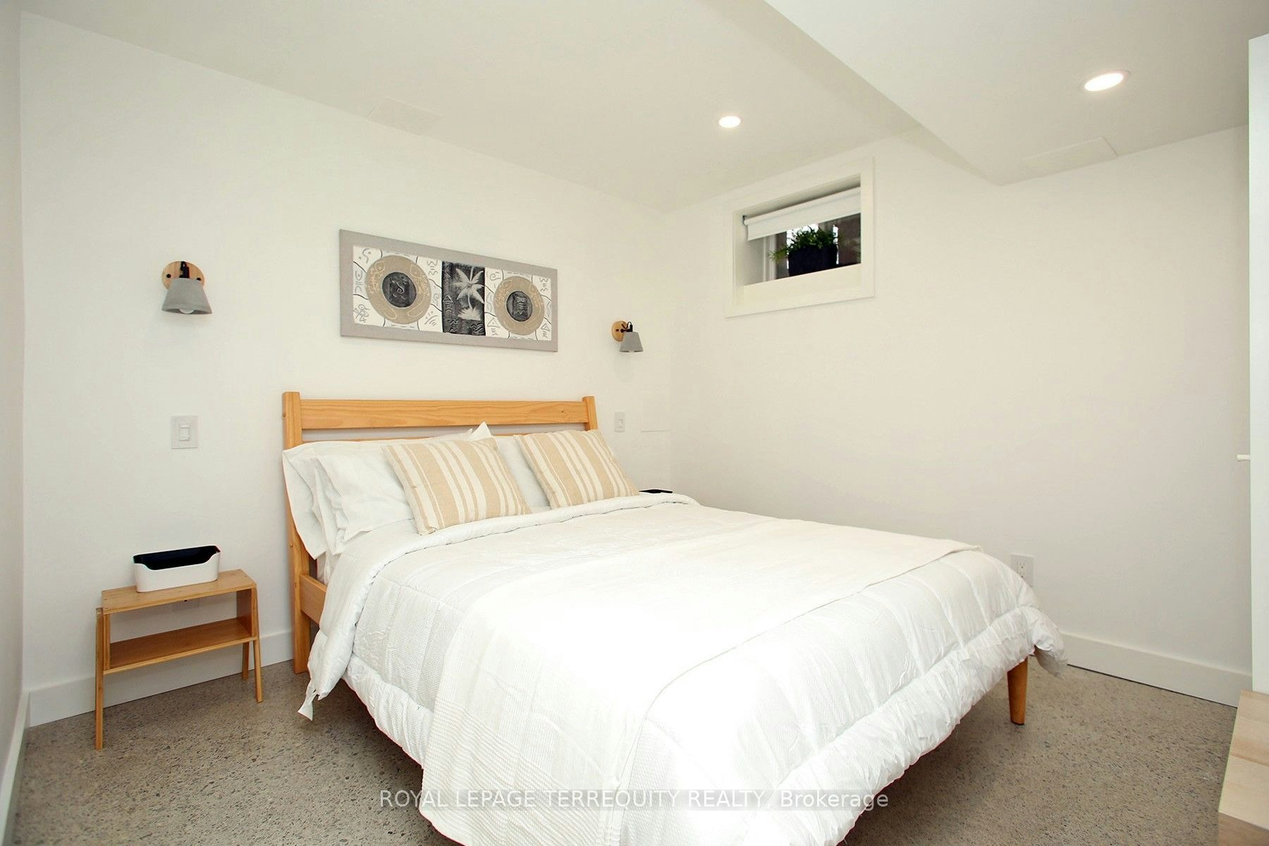 Bsmt-354 Main Street, Toronto, ON, M4C 4X7 - 16