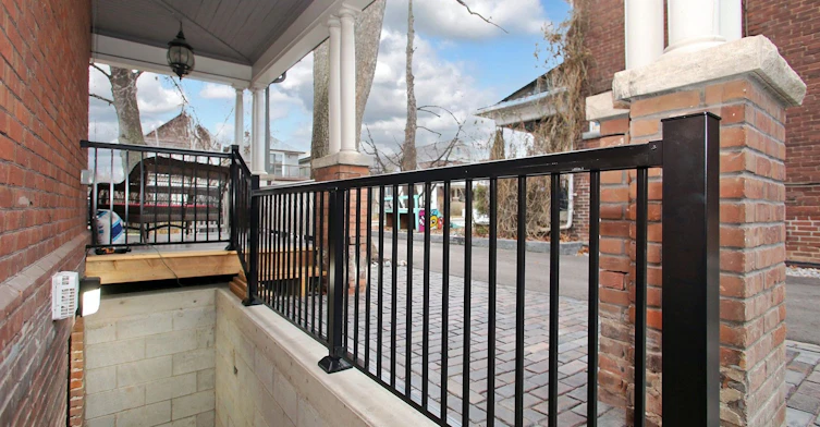 Bsmt-354 Main Street, Toronto, ON, M4C 4X7 - 19
