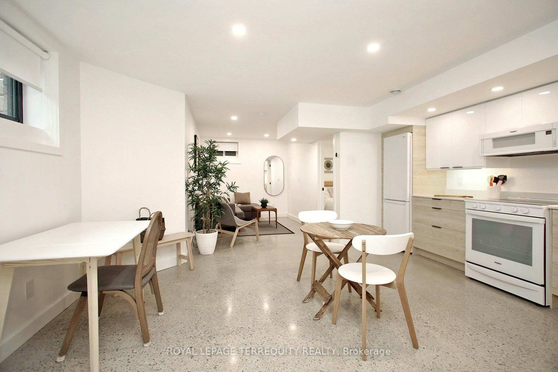 Bsmt-354 Main Street, Toronto, ON, M4C 4X7 - 12