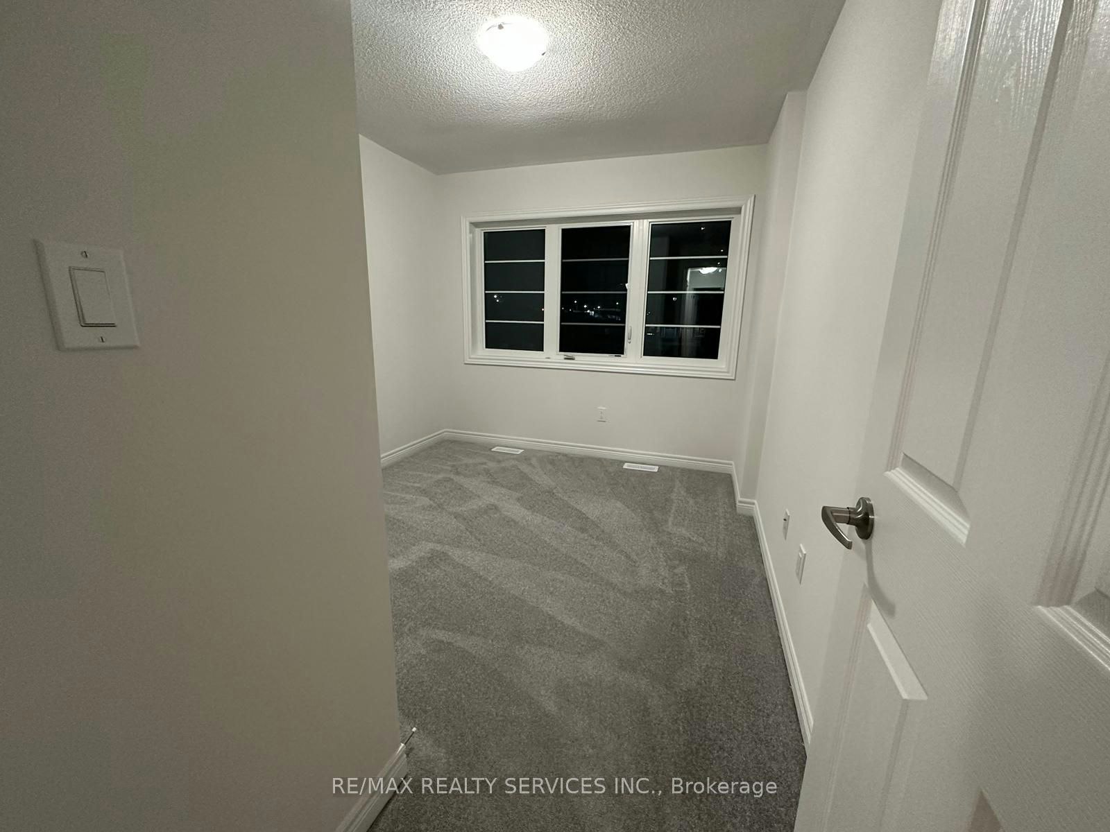 91 Air Dancer Crescent, Oshawa, ON, L1L 0V3 - 11