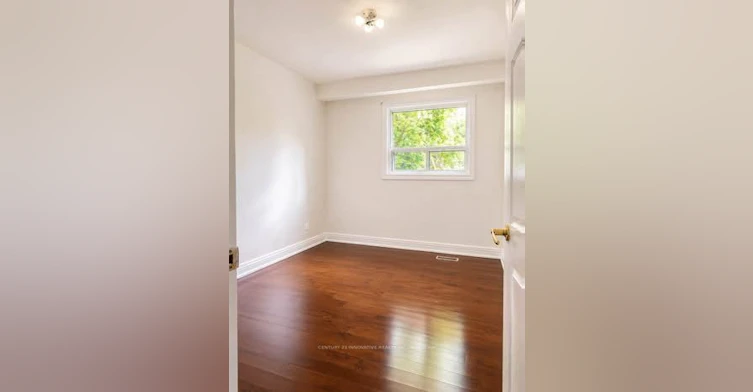 18 Larwood Boulevard, Toronto, ON, M1M 2M5 - 8