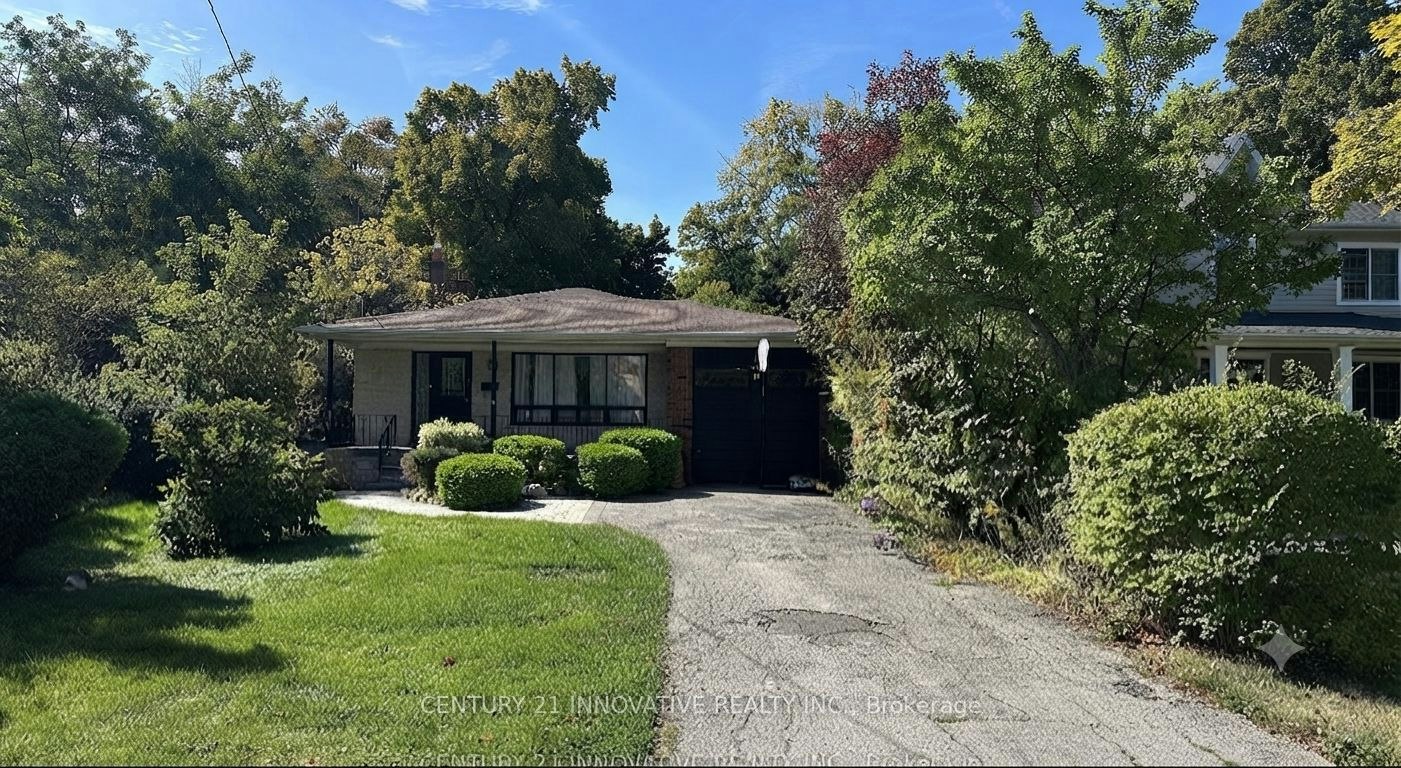 18 Larwood Boulevard, Toronto, ON, M1M 2M5