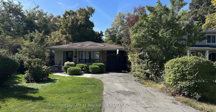 18 Larwood Boulevard, Toronto, ON, M1M 2M5