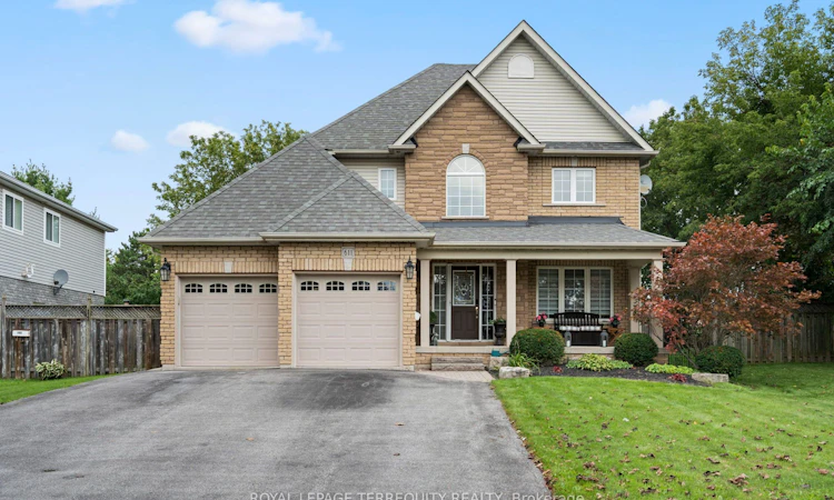 611 Capilano Crescent