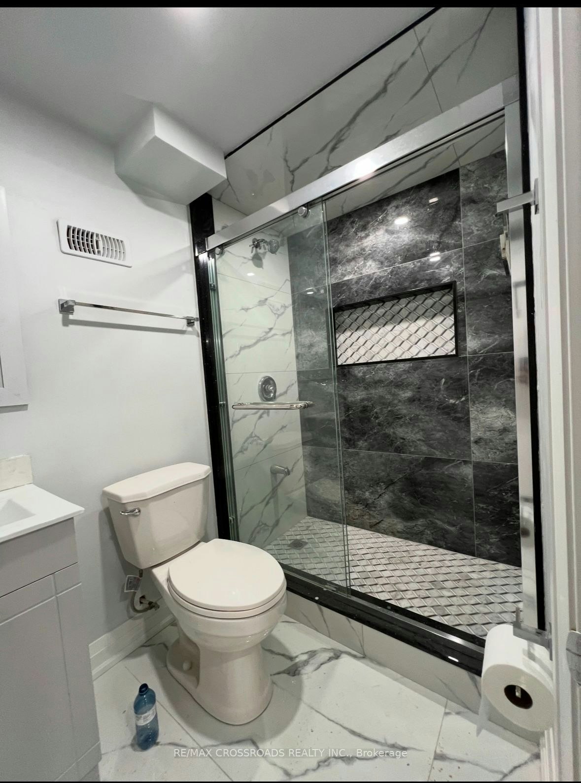 Basement Apartment-2388 Dress Circle Crescent, Oshawa, ON, L1L 0L8 - 6