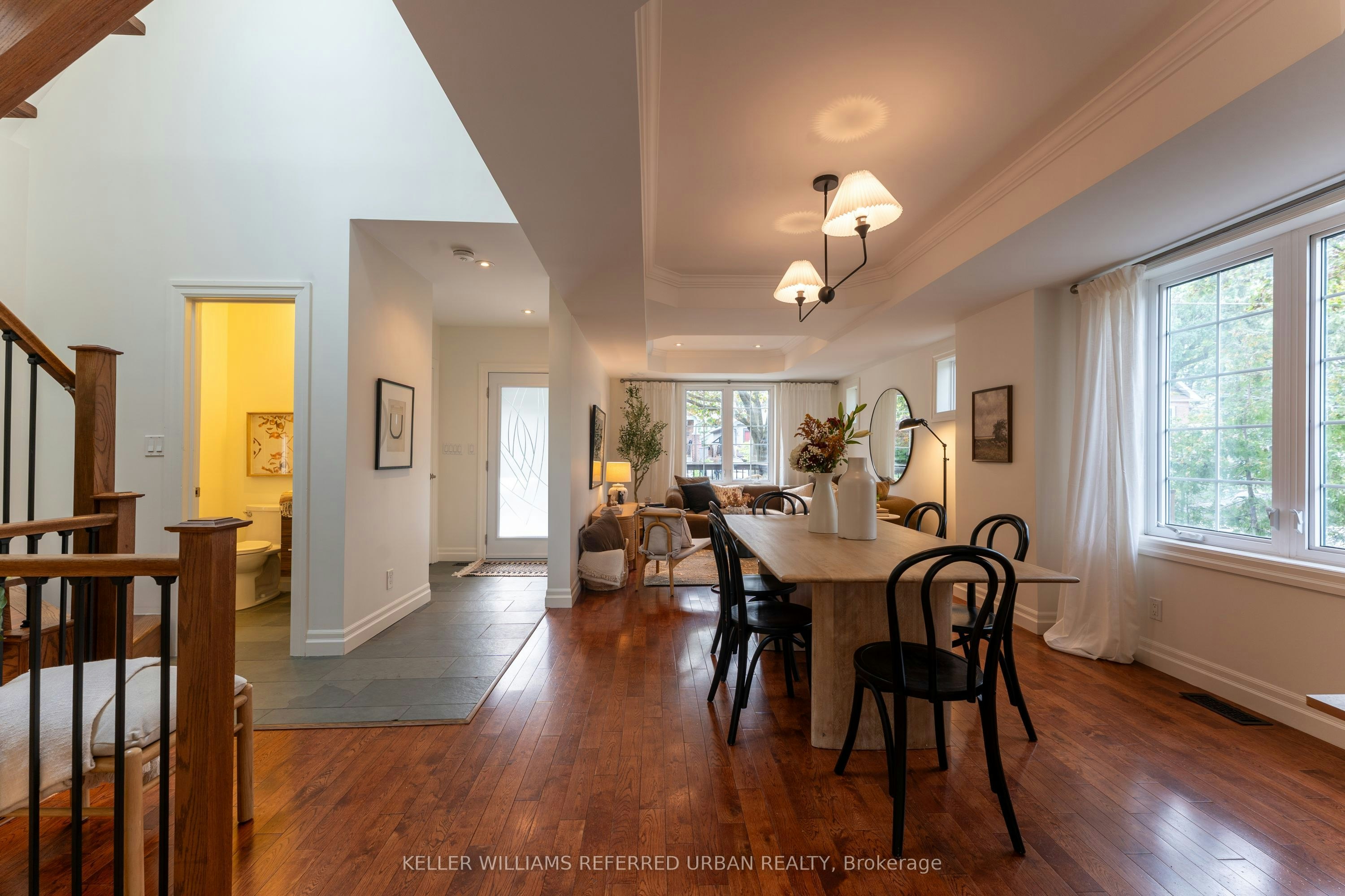 77 Oak Park Avenue, Toronto, ON, M4C 4M4
