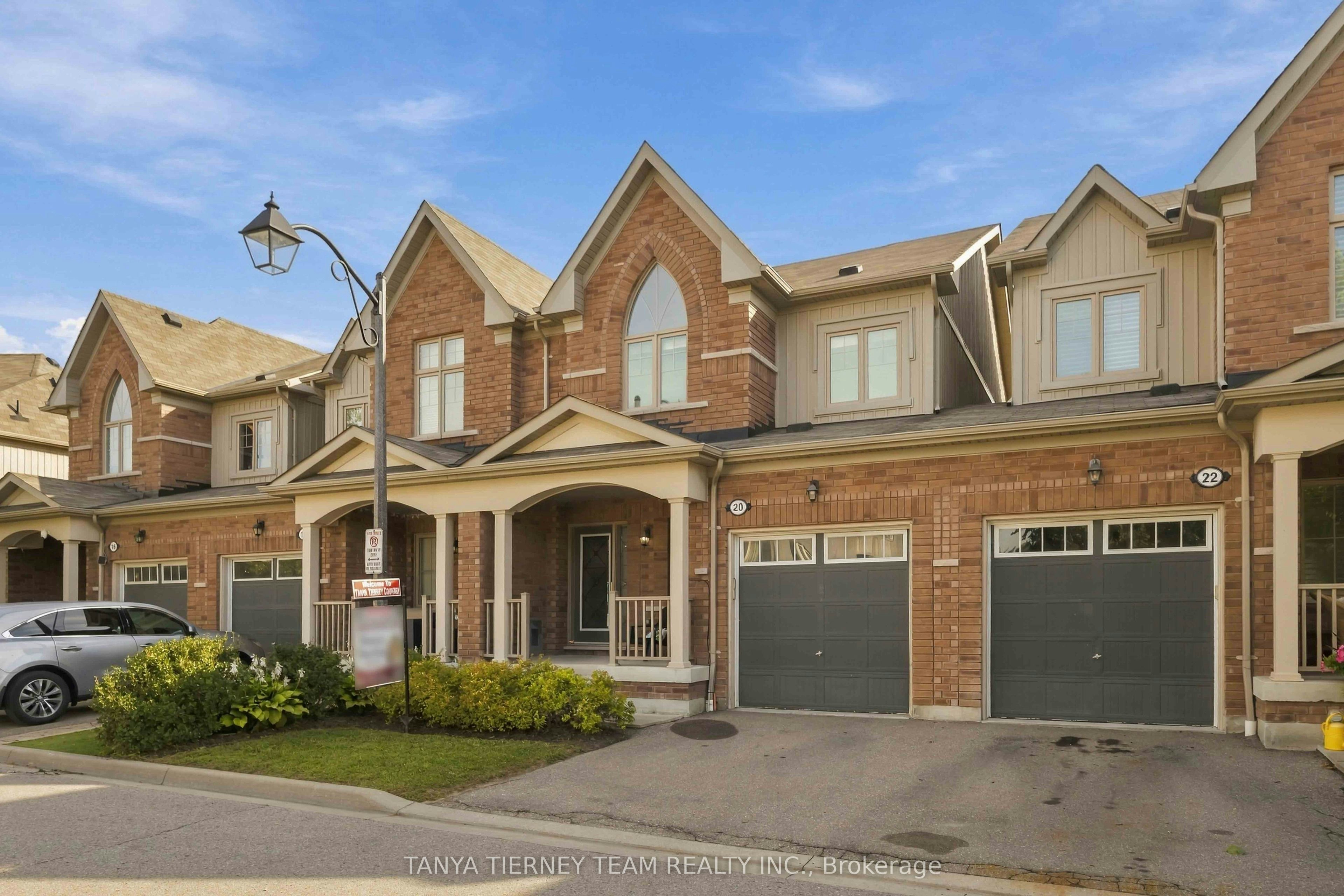 20 Lambdon Way, Whitby, ON, L1M 0L3
