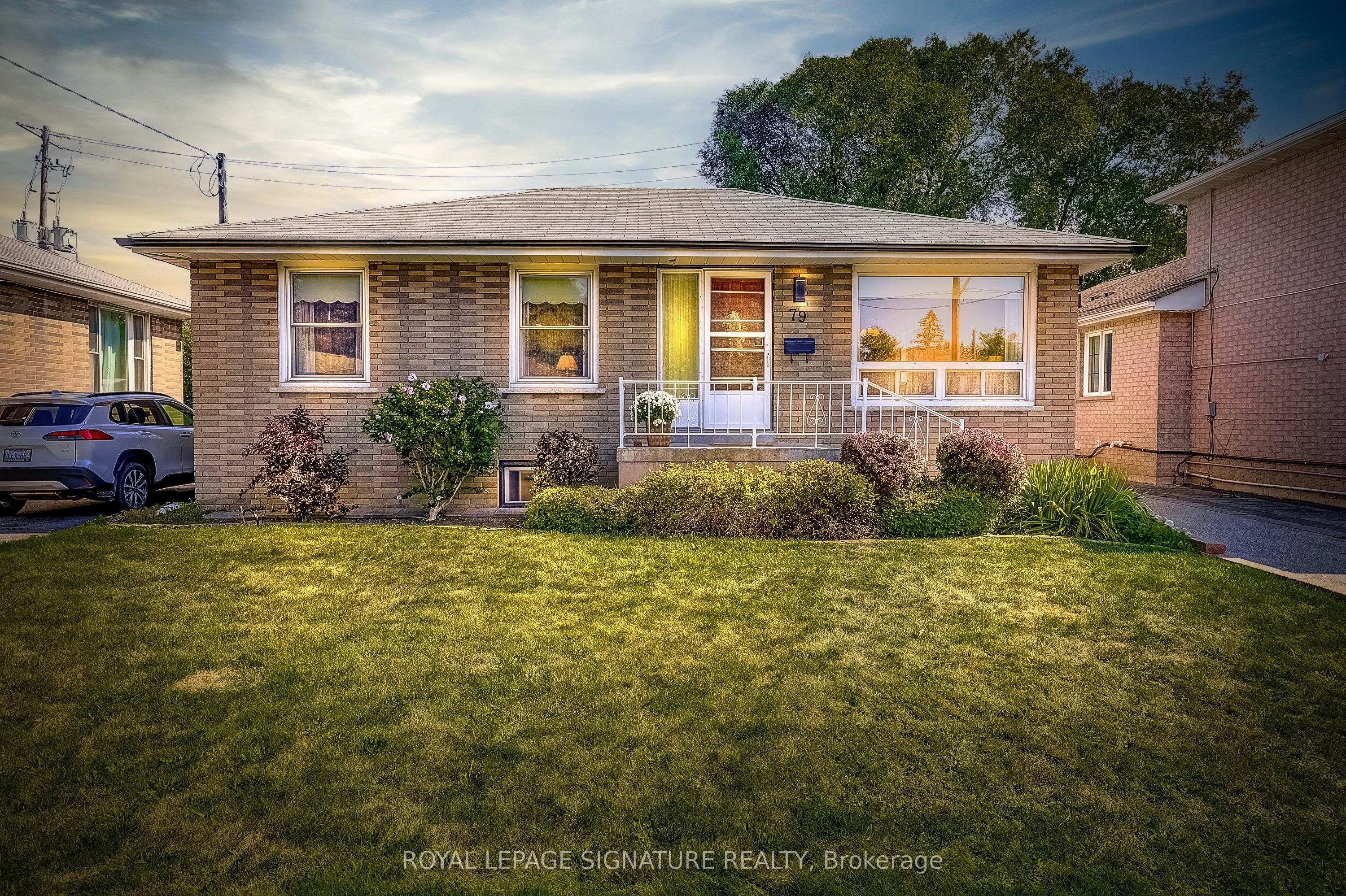 79 Greenock Avenue, Toronto, ON, M1G 3A2