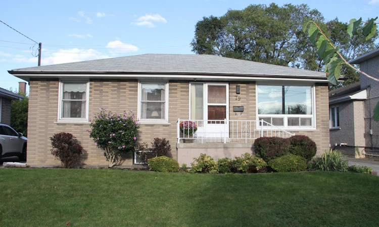 79 Greenock Avenue