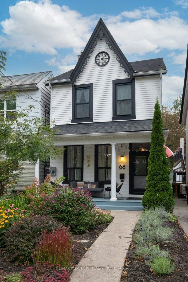 68 Osborne Avenue, Toronto, ON, M4E 3B2