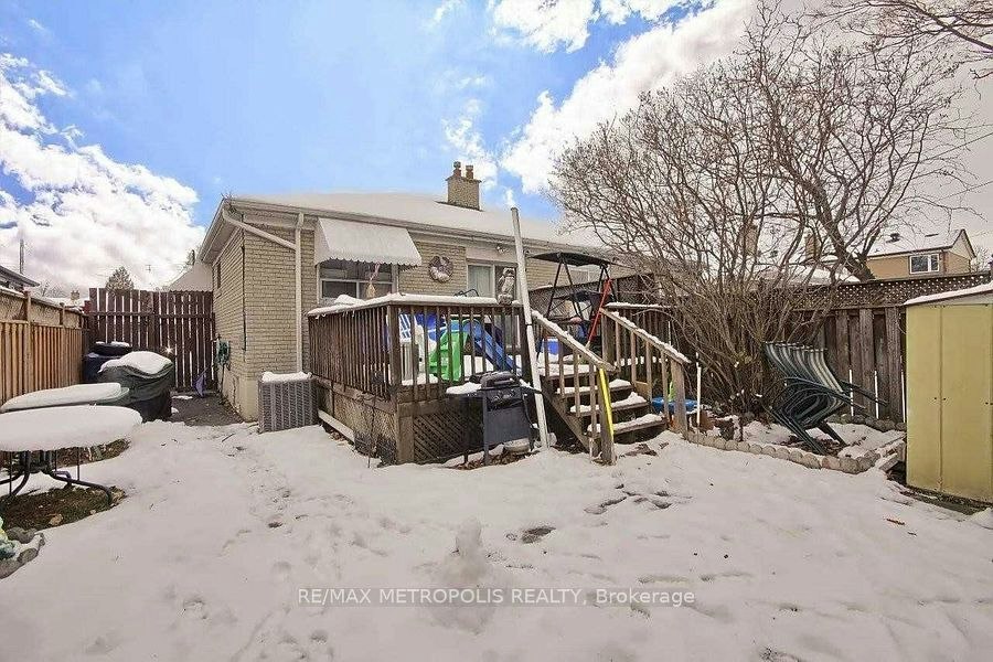Upper-99 Overture Road, Toronto, ON, M1E 2W3 - 3