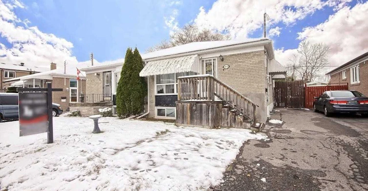 Upper-99 Overture Road, Toronto, ON, M1E 2W3 - 2