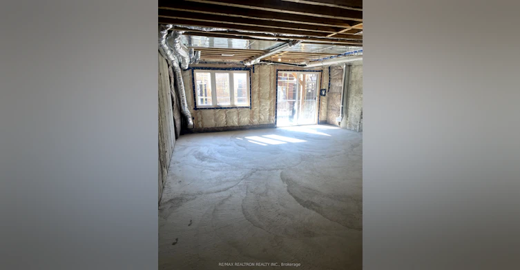 937 Elizabeth Mackenzie Drive, Pickering, ON, L1X 0P5 - 10