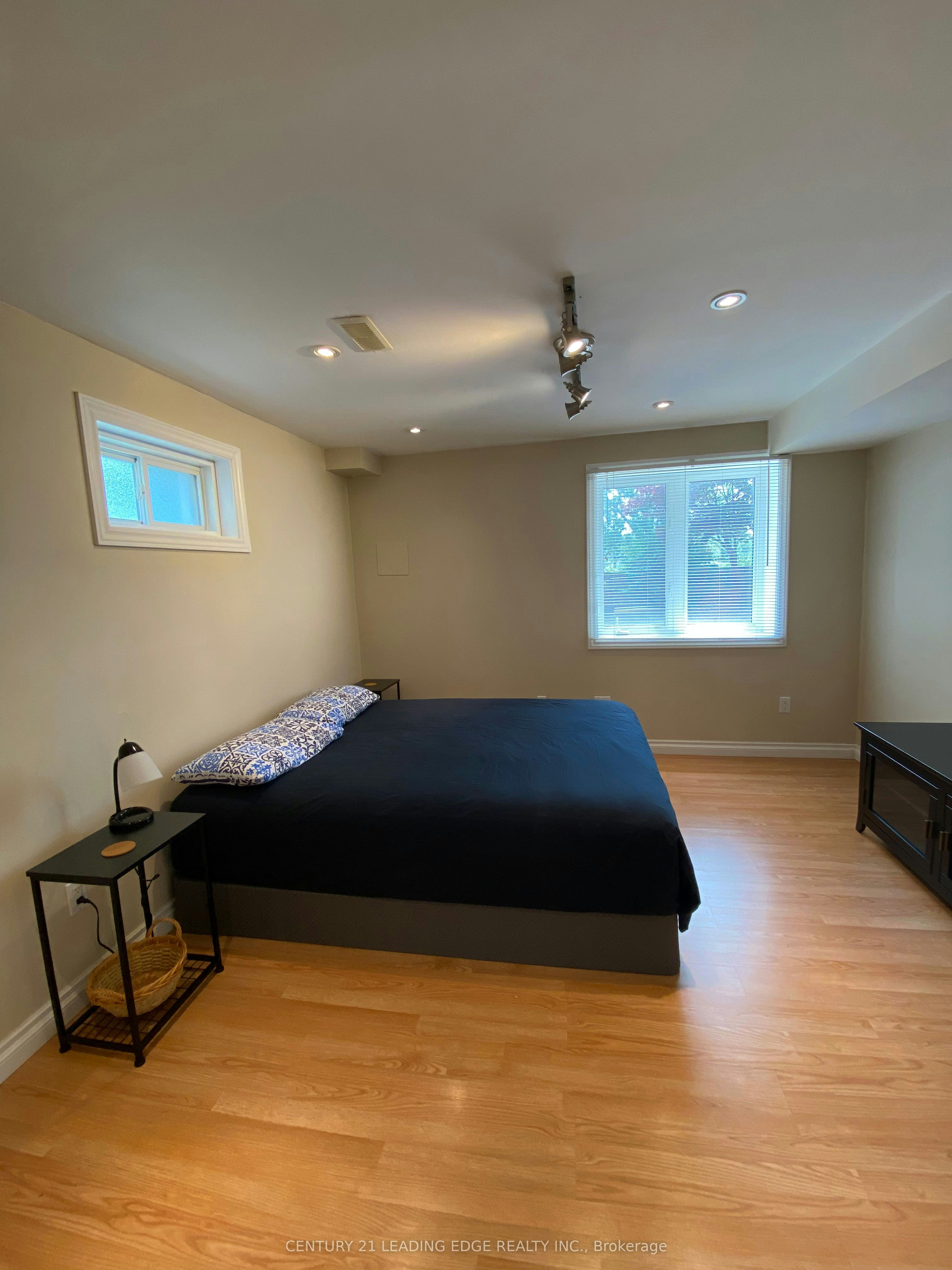 BSMT-24 Dairy Drive, Toronto, ON, M1L 0G2 - 7