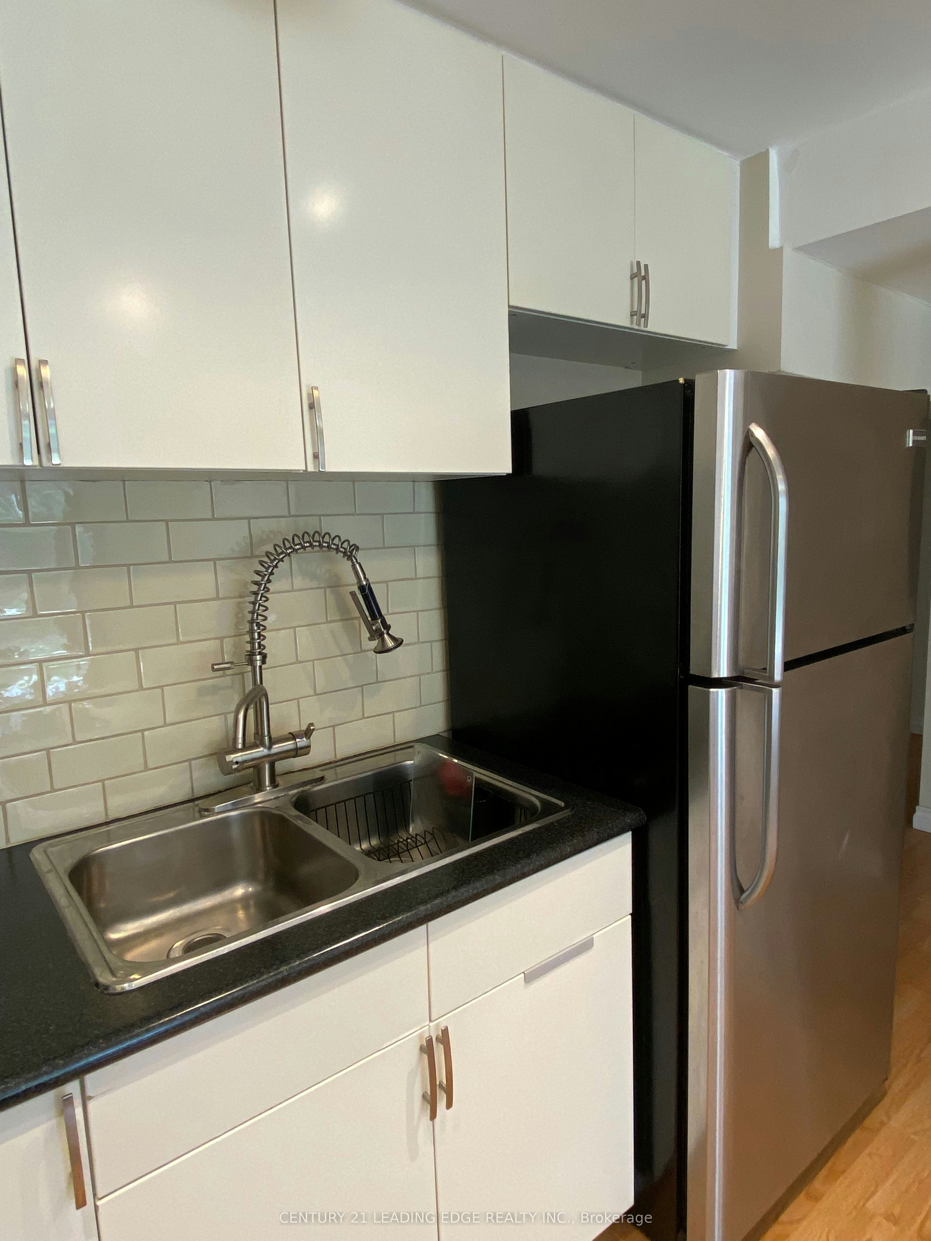 BSMT-24 Dairy Drive, Toronto, ON, M1L 0G2 - 5