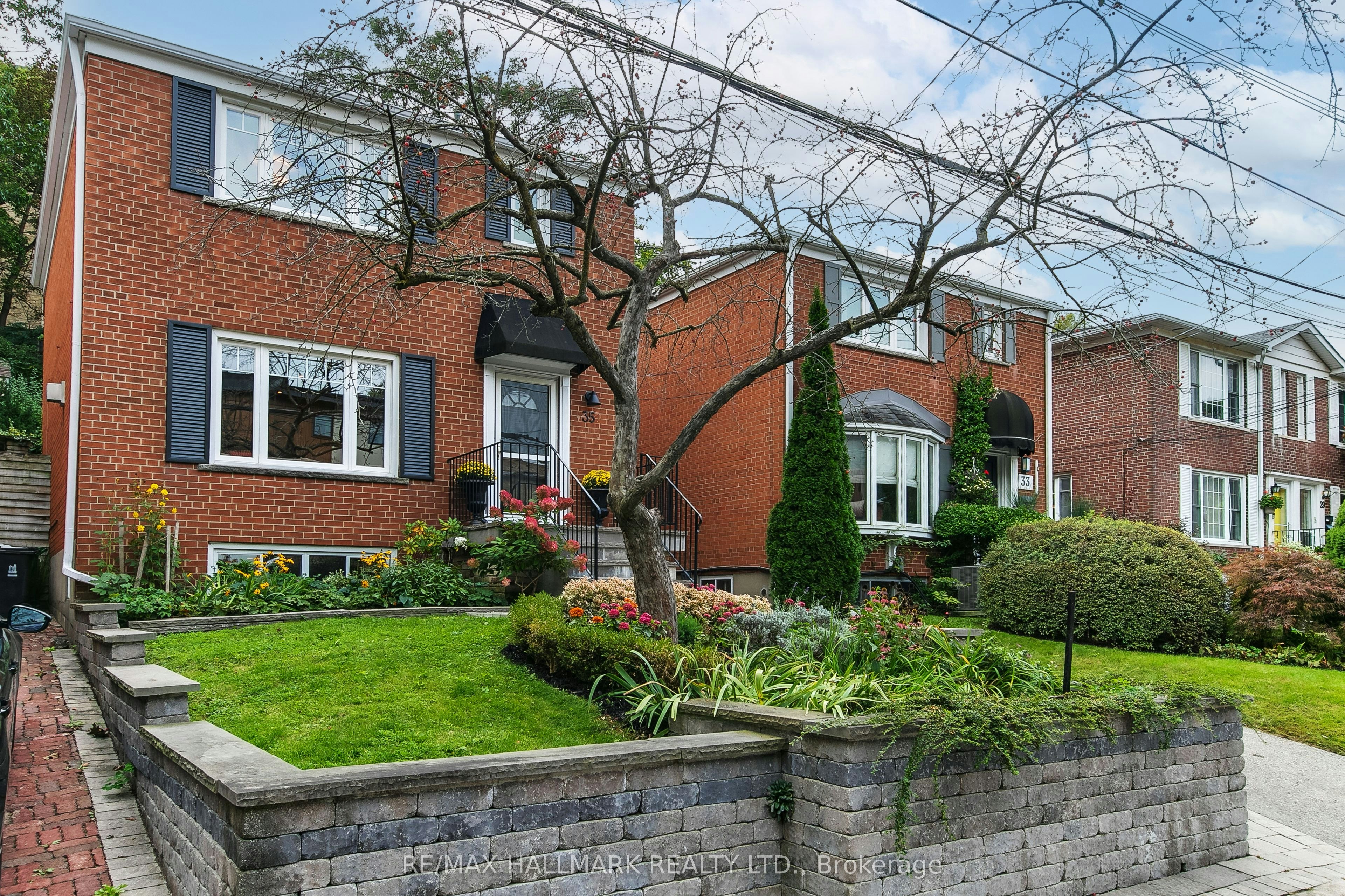 35 Love Crescent, Toronto, ON, M4E 1V6