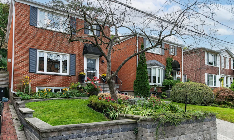 35 Love Crescent