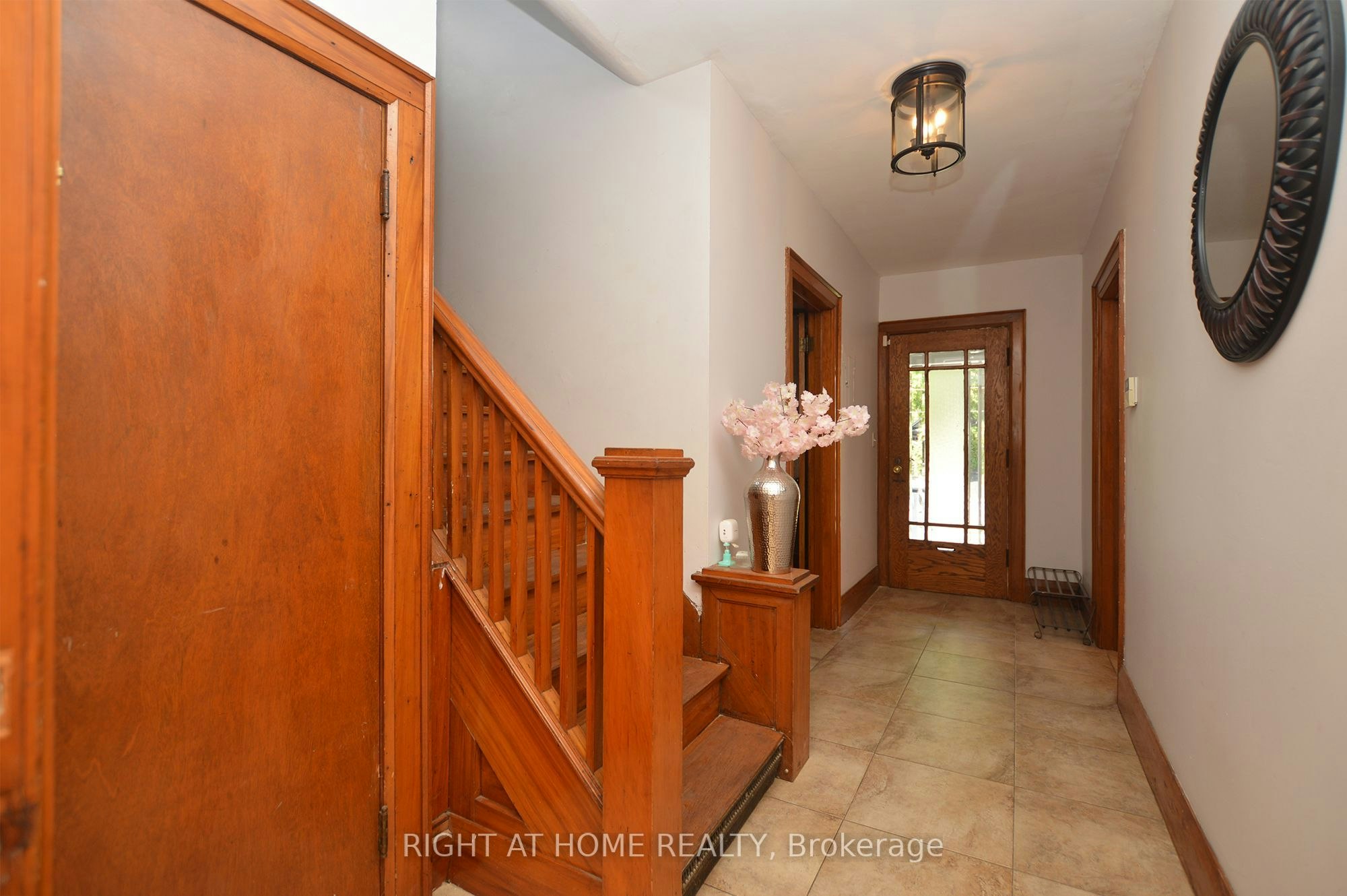 407 King Street E, Oshawa, ON, L1H 1E3 - 13