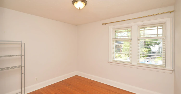407 King Street E, Oshawa, ON, L1H 1E3 - 14