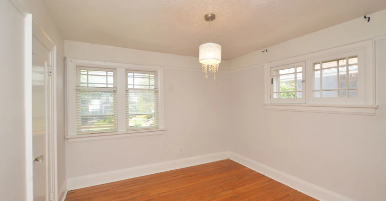 407 King Street E, Oshawa, ON, L1H 1E3 - 16