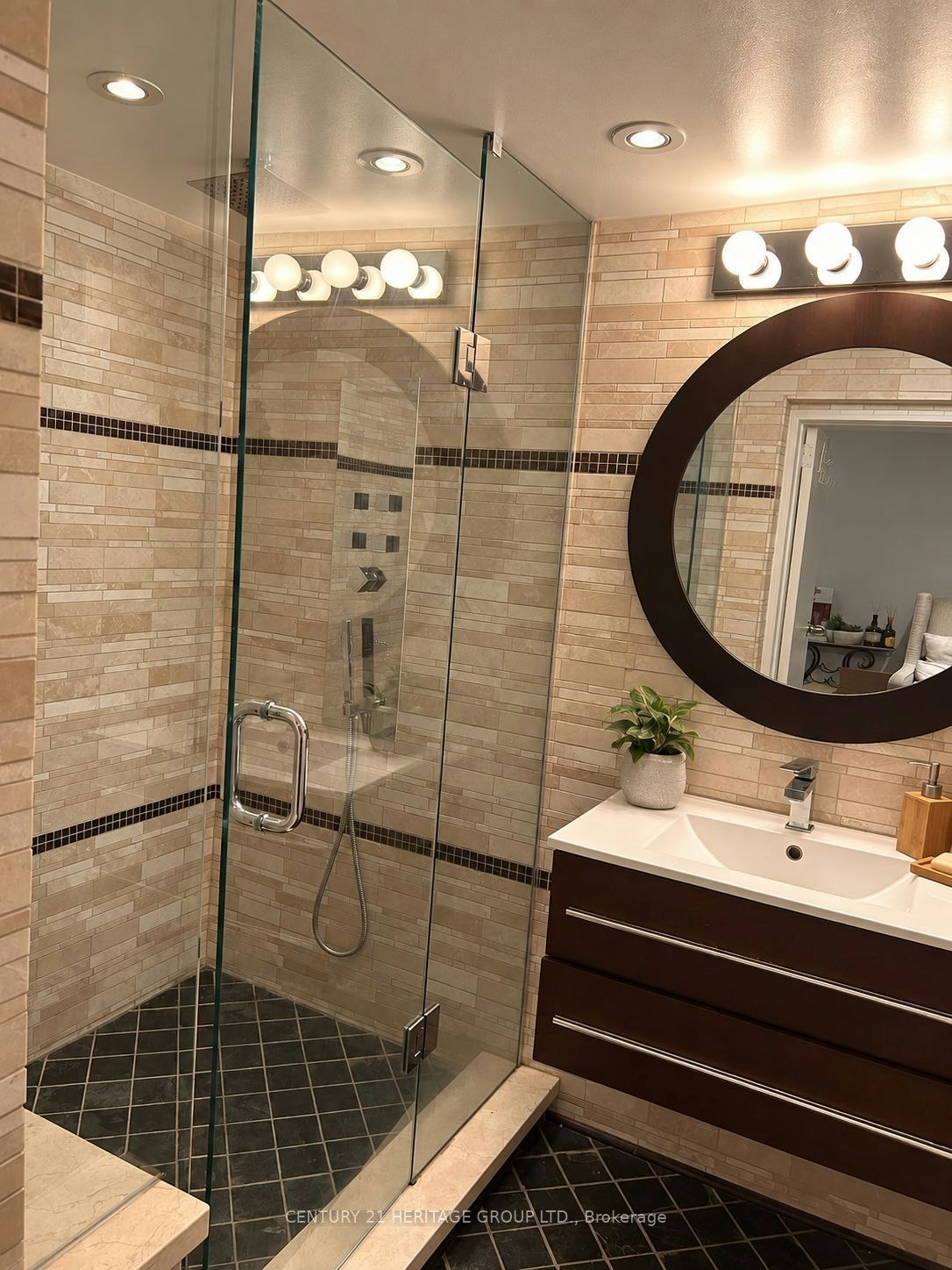 93 Ellington Drive, Toronto, ON, M1R 3Y2 - 17