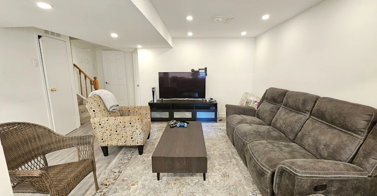 46 Keys Drive, Ajax, ON, L1T 3R4 - 2