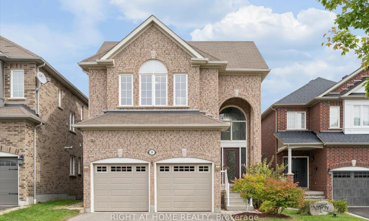 28 Bradford Court