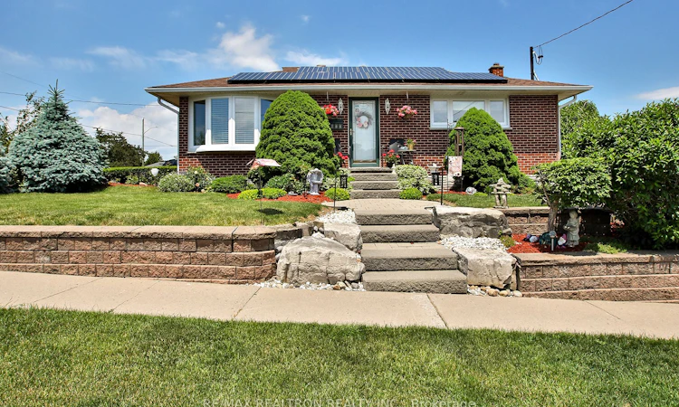 744 Shelley Avenue