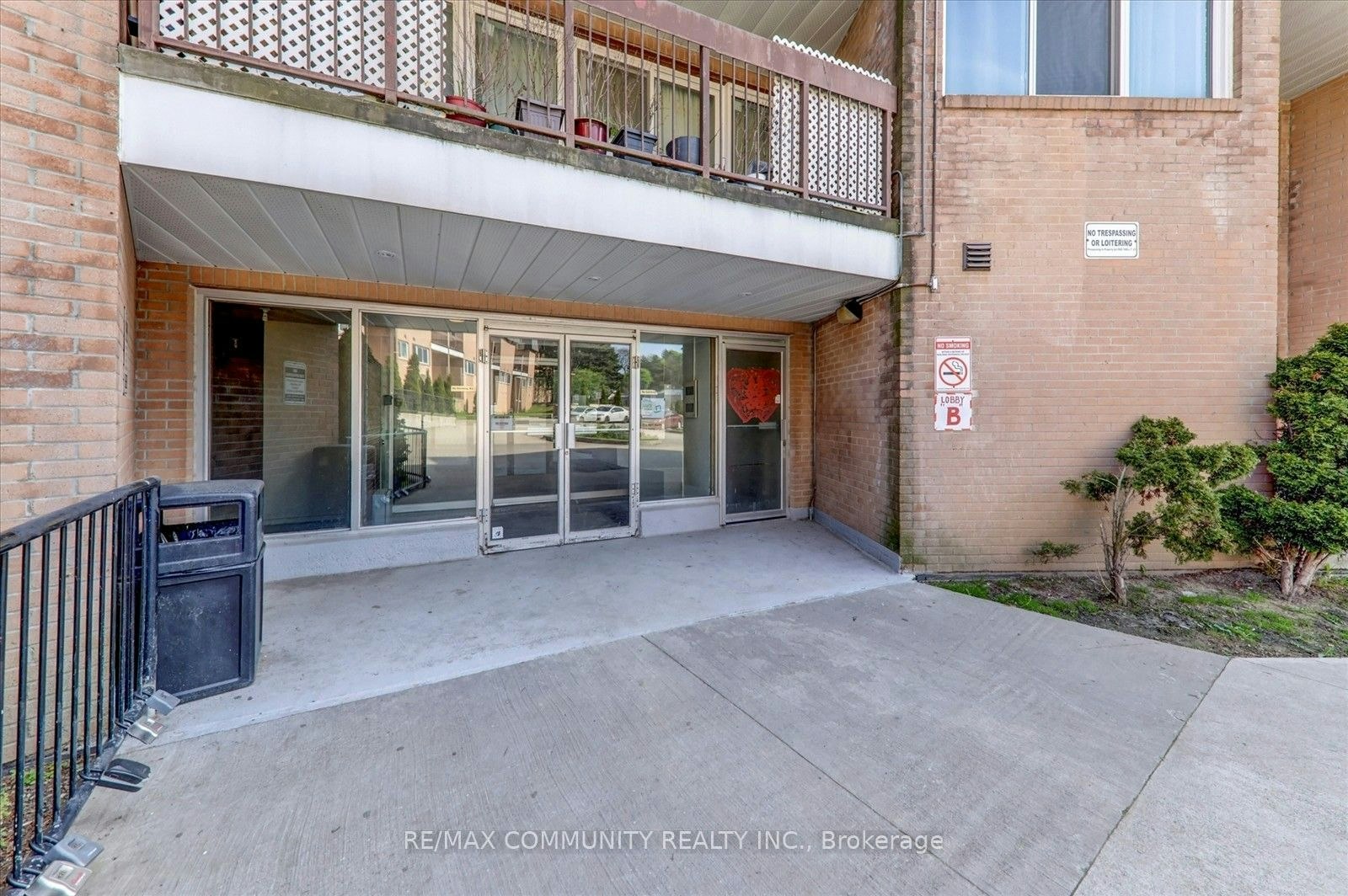 1067-100 Mornelle Court, Toronto, ON, M1E 4X2 - 3