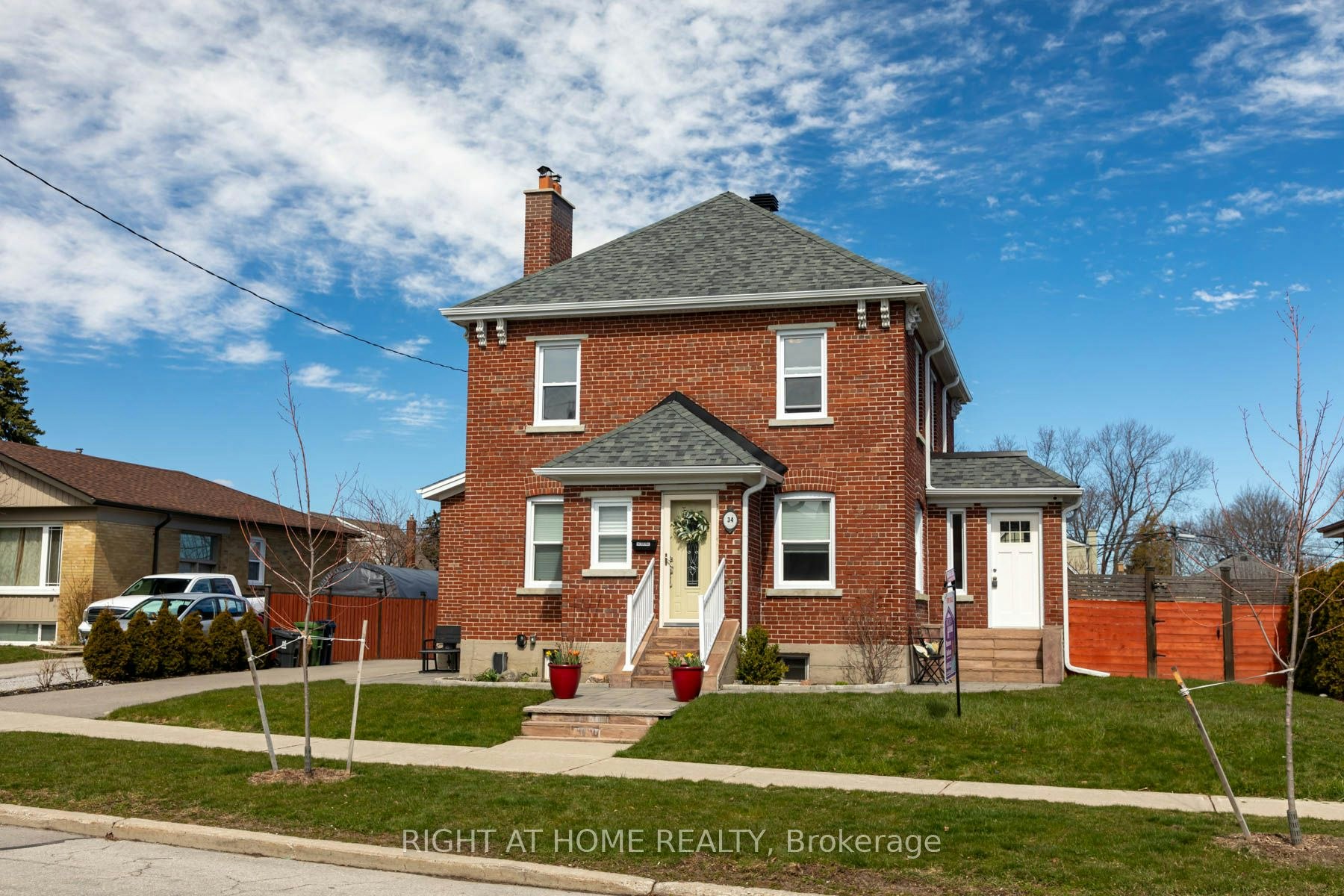 34 Kecala Road, Toronto, ON, M1P 1K6