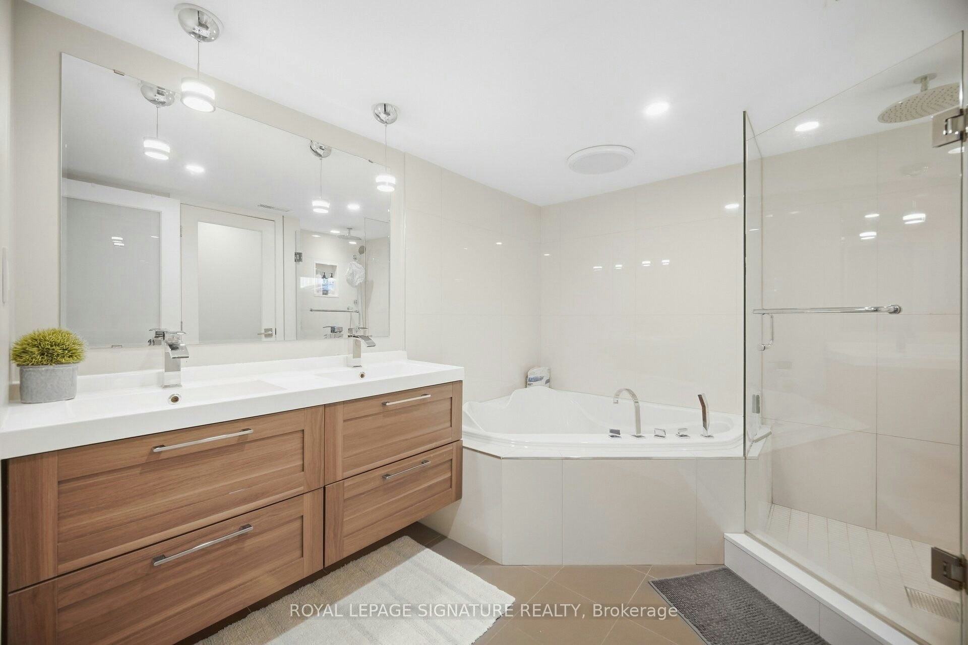 45 Furnival Road, Toronto, ON, M4B 1W4 - 43