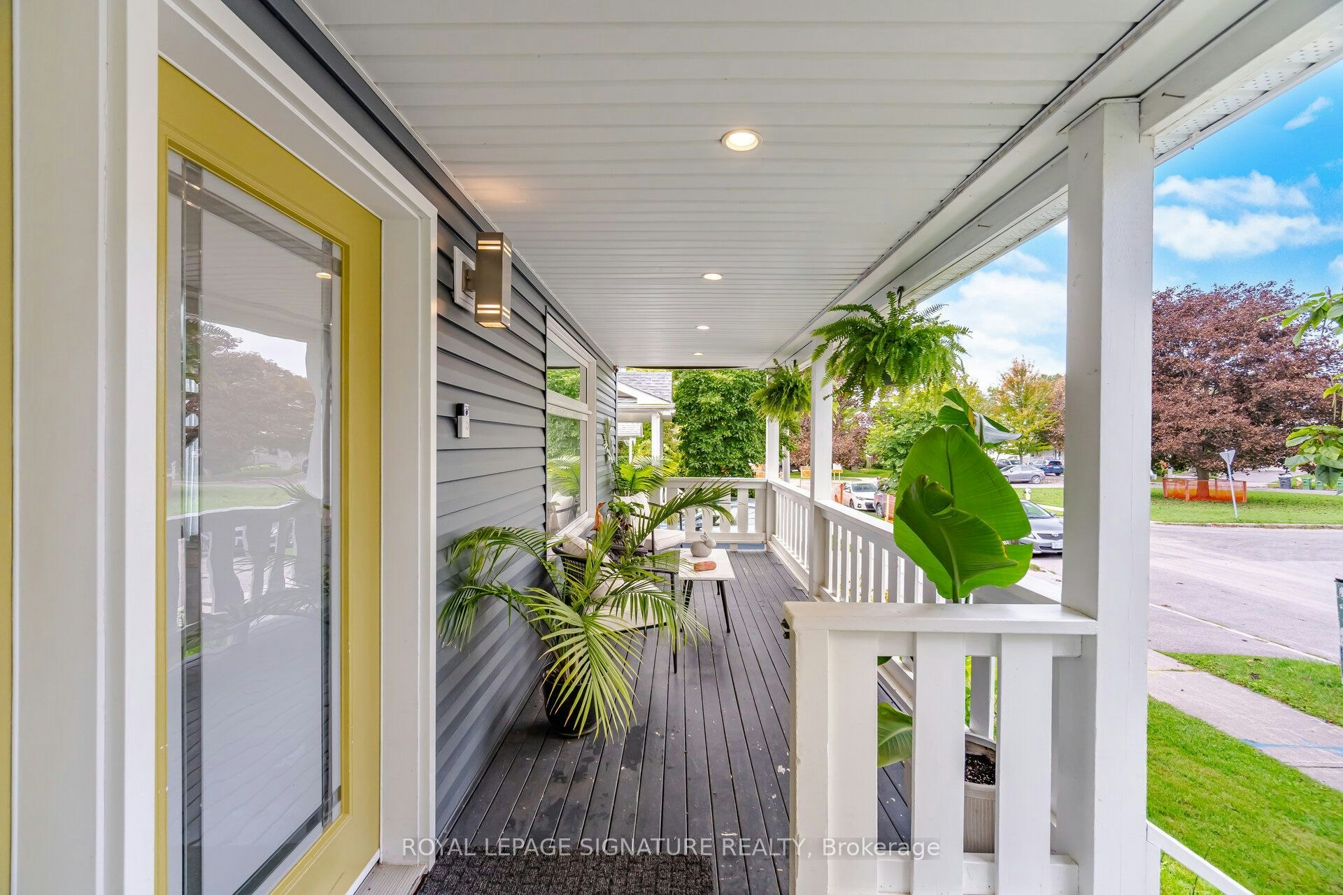 45 Furnival Road, Toronto, ON, M4B 1W4 - 6