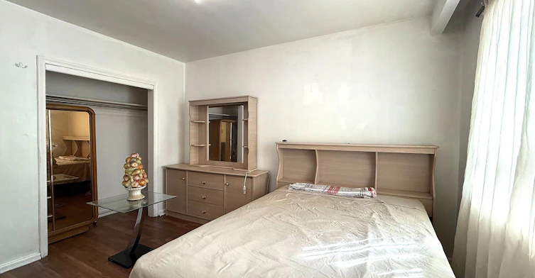 Room # 4-8 Medford Avenue, Toronto, ON, M1L 4G2 - 5