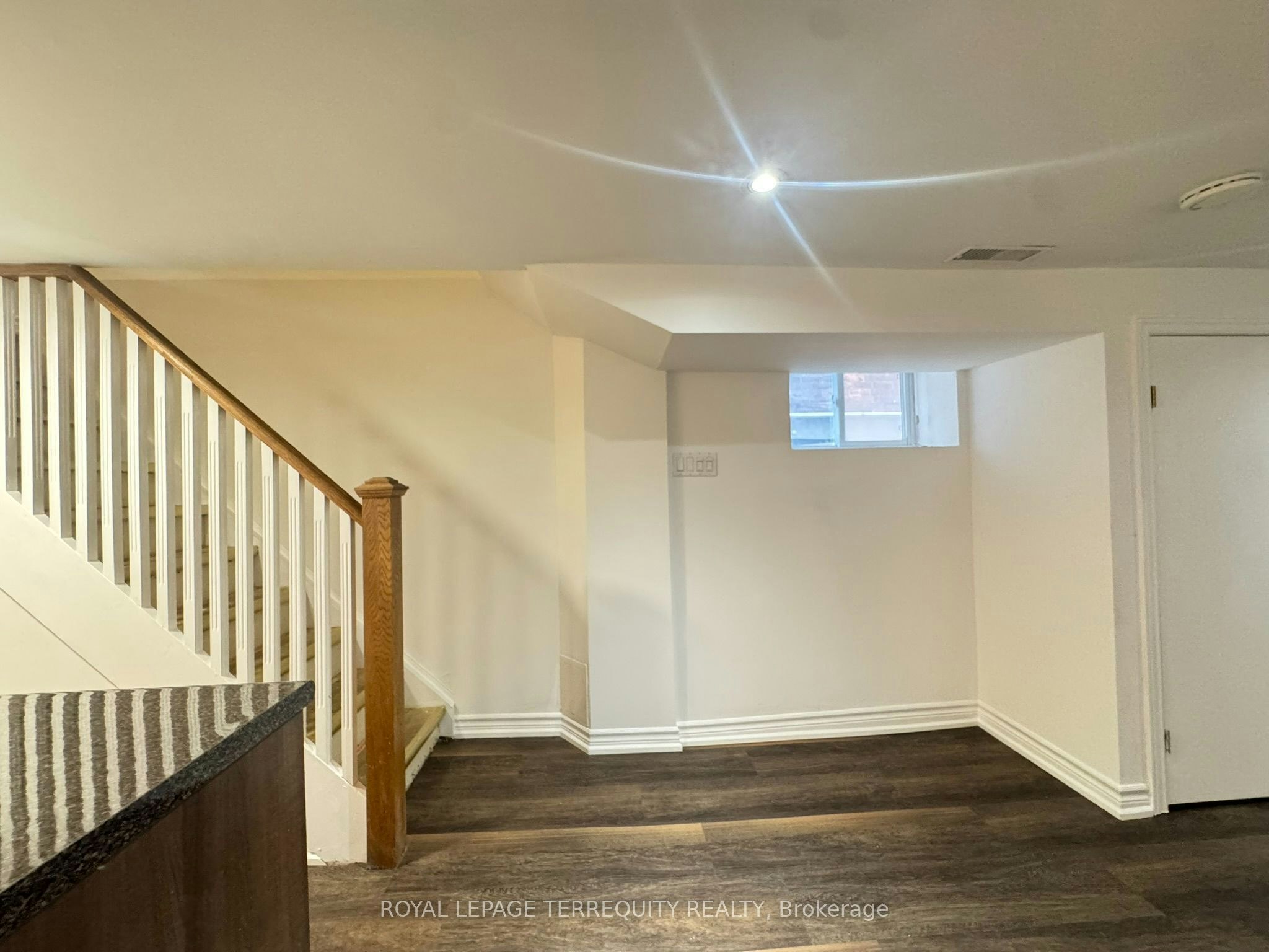 Lower-153 Monarch Park Avenue, Toronto, ON, M4J 4R5 - 6