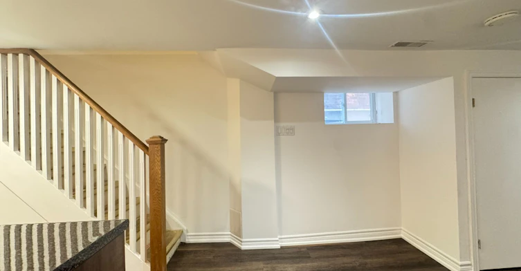 Lower-153 Monarch Park Avenue, Toronto, ON, M4J 4R5 - 6