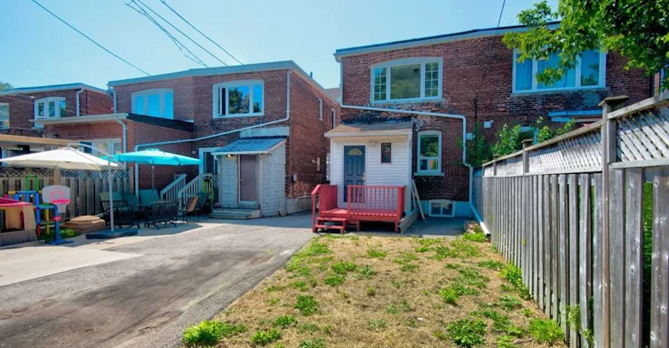 Lower-153 Monarch Park Avenue, Toronto, ON, M4J 4R5 - 14