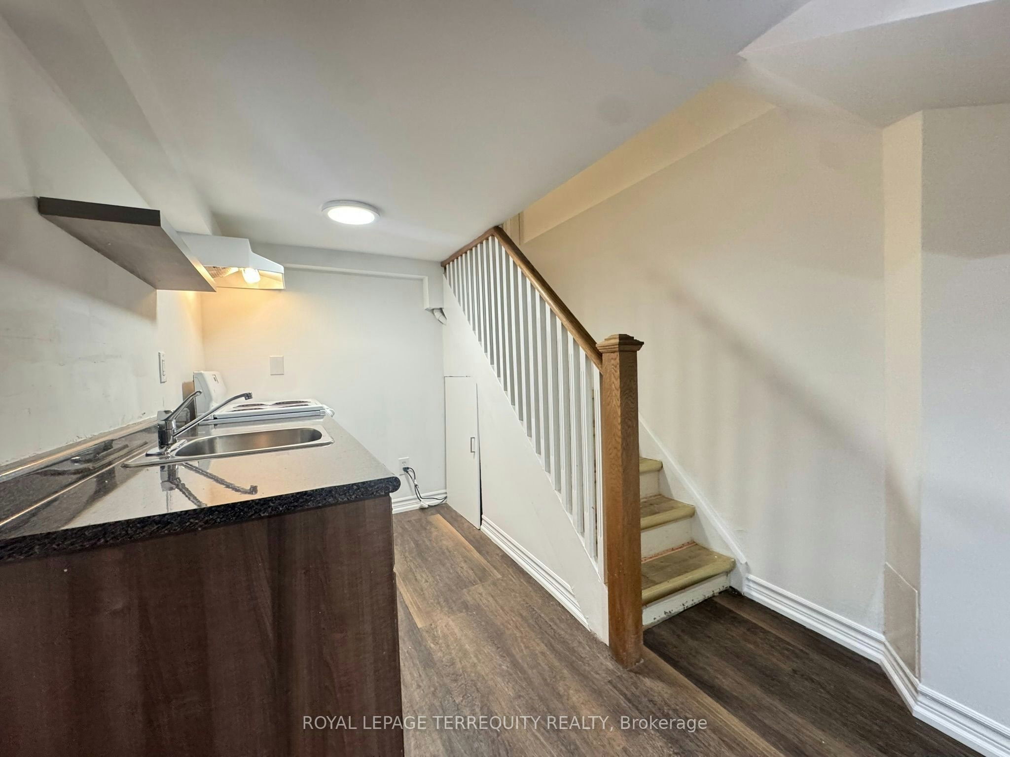 Lower-153 Monarch Park Avenue, Toronto, ON, M4J 4R5 - 4
