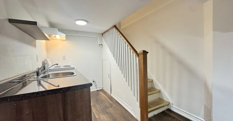Lower-153 Monarch Park Avenue, Toronto, ON, M4J 4R5 - 4