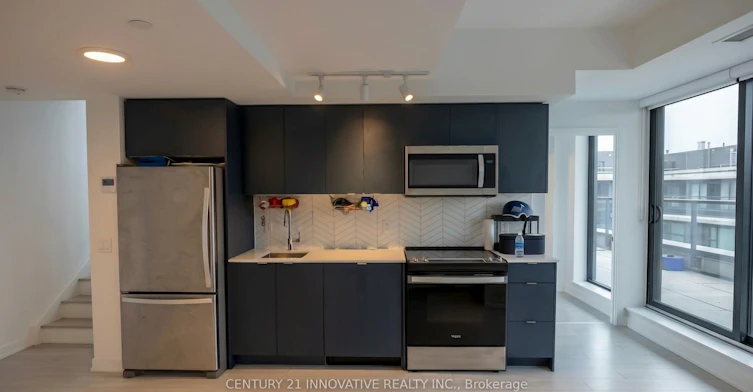 PH523-1610 Charles Street, Whitby, ON, L1N 0P5 - 11