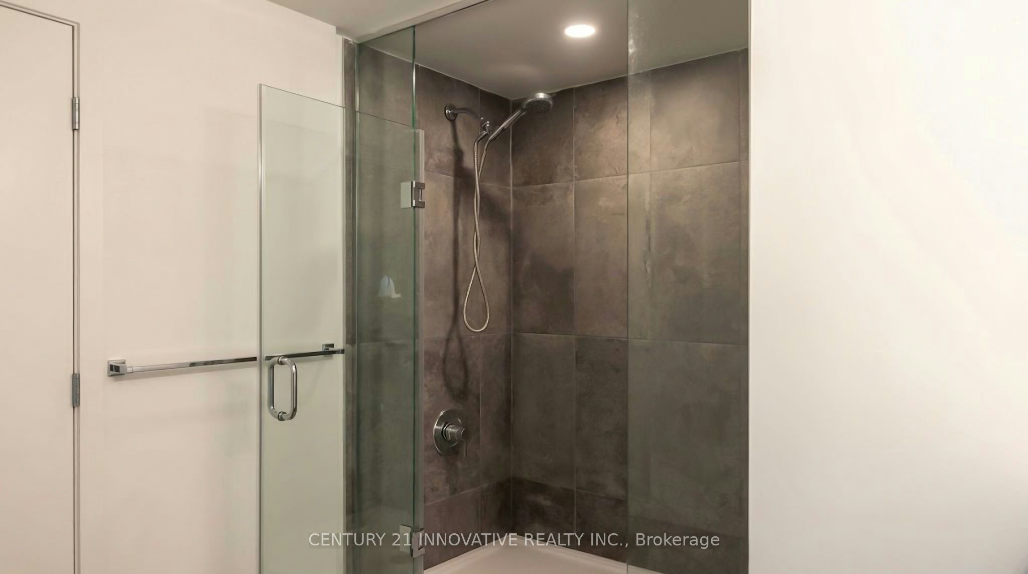 PH523-1610 Charles Street, Whitby, ON, L1N 0P5 - 18